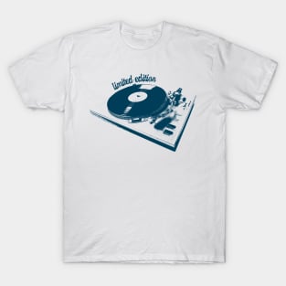 Blue Turntable And Vinyl Record Illustration T-Shirt